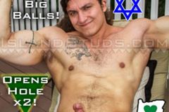 Hot-straight-American-bodybuilders-Rigo-Judah-jerk-big-cocks-outdoors-027-gay-porn-pics
