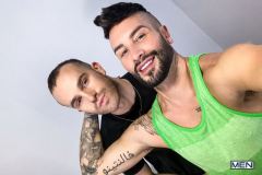 Sexy-muscle-studs-Jackson-Radiz-Andrea-Suarez-huge-dick-bareback-anal-fucking-Men-005-gay-porn-pics