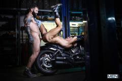Hairy-big-muscle-dude-Markus-Kage-huge-thick-cock-raw-fucking-Manuel-Skye-bubble-butt-Men-10-porno-gay-pics