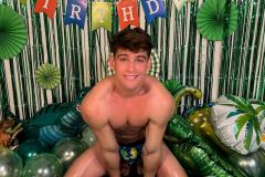 Birthday-boy-Reno-Gold-strokes-out-a-huge-cum-load-celebrating-26th-birthday-2-porno-gay-pics