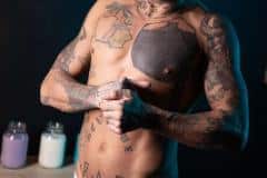 1_Bromo-sexy-FTM-hot-Austin-Spears-hole-bareback-fucked-tattooed-muscle-dude-Bo-Sinn-huge-dick-3-porno-gay-pics